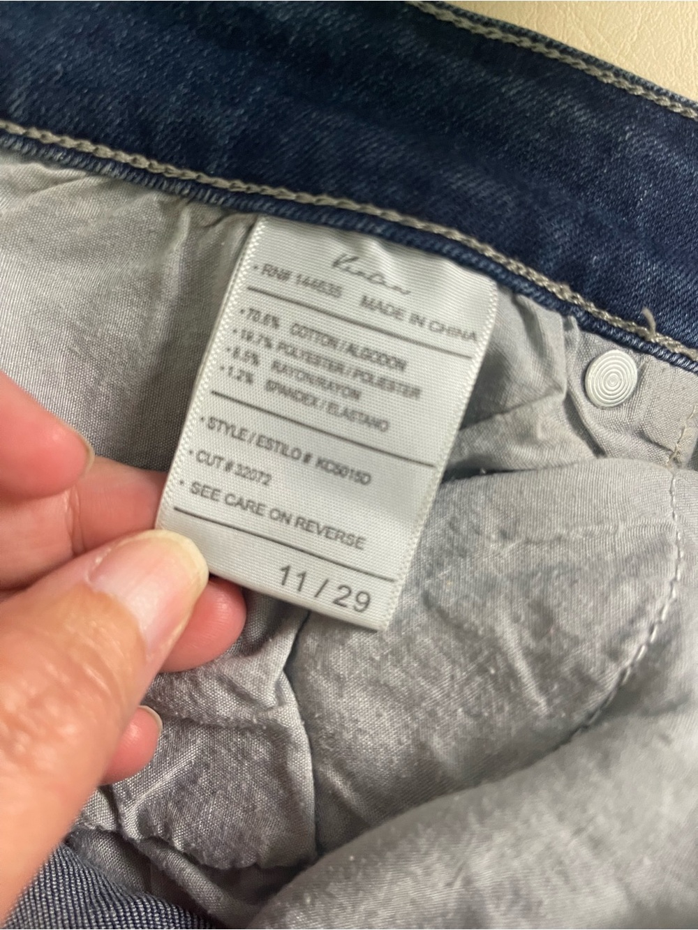 KanCan Dark Wash‎ Distressed Cropped Ankle Jeans11/29 - Picture 4 of 4